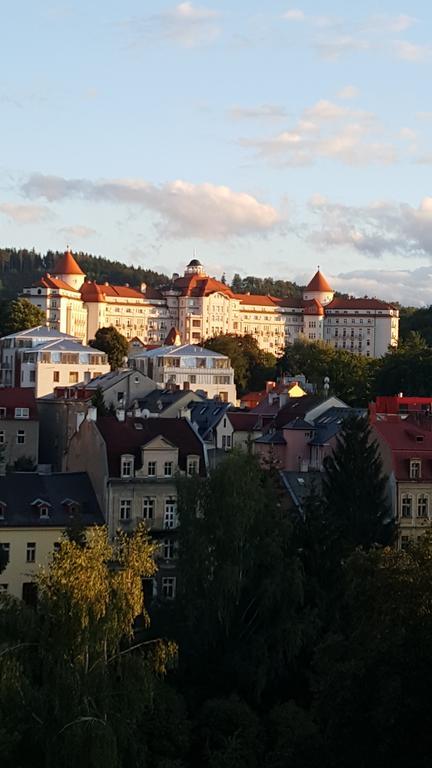 App Karlsbad Exteriör bild